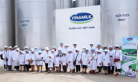 Diễn viên Mạnh Trường: 'Mong nhiều trẻ em được thụ hưởng chương trình sữa học đường hơn nữa'