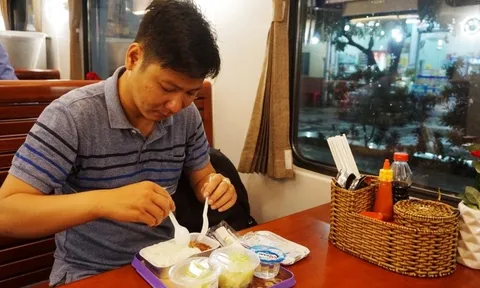 Ngành đường sắt đã bỏ suất ăn miễn phí trên tàu hỏa