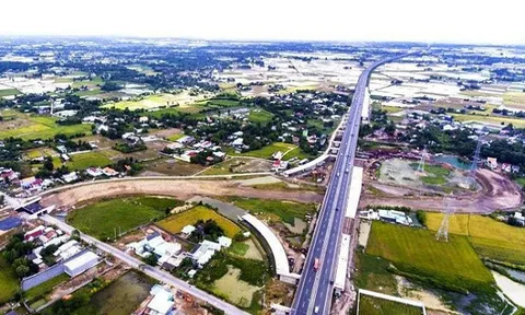 Cấp tốc giải phóng mặt bằng để xây dựng cao tốc Bến Lức - Long Thành