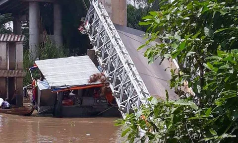 Tài xế làm sập cầu ở Đồng Tháp chưa ra trình diện