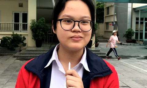 Hà Nội: Sĩ tử hồi hộp trước giờ thi Lịch sử