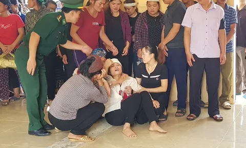 Nghẹn ngào tiễn đưa Thiếu tá biên phòng Thanh Hóa hi sinh khi bắt ma túy
