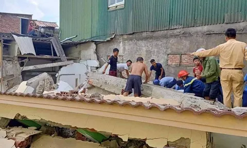 Nạn nhân bị bê tông đè nát trong vụ sập nhà đã tử vong
