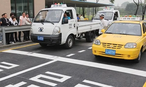 Hàn Quốc phá đường dây làm giả giấy phép lái xe của người Việt