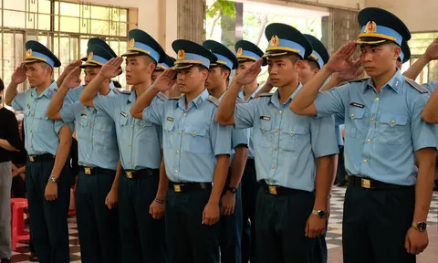 Nghẹn ngào tang lễ 2 phi công hy sinh trong vụ rơi máy bay ở Khánh Hòa