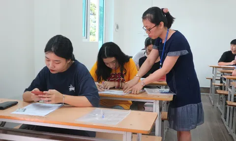 Đình chỉ 10 thí sinh trong buổi thi tổ hợp Khoa học tự nhiên vào sáng 26/6
