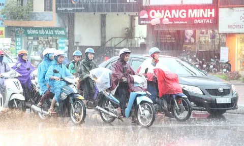 Ảnh hưởng của rãnh áp thấp, đêm nay Hà Nội có mưa rào và dông