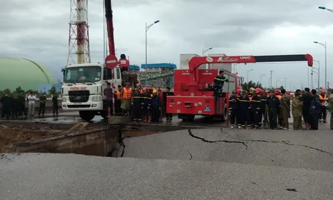 Thanh Hóa: Sạt lở mặt đường, do mưa bão, 2 người chết, 2 người bị thương