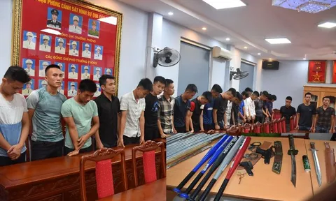 Triệu tập, tạm giữ 21 thanh niên mang đao kiếm, súng bắn bi tham gia hỗn chiến ở Thanh Hóa