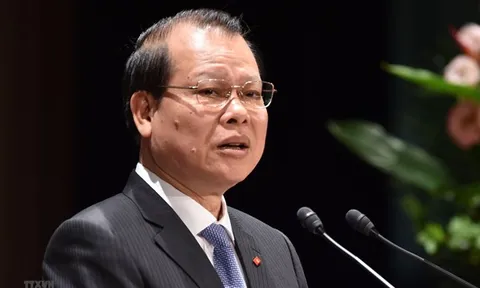 Thi hành kỷ luật cảnh cáo nguyên Phó Thủ tướng Vũ Văn Ninh