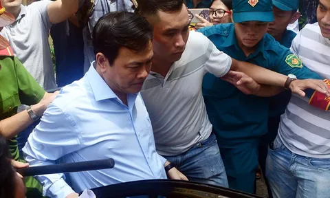 Công an vẫn đề nghị truy tố ông Nguyễn Hữu Linh dù không thể khẳng định 'bàn tay trái' có hành vi dâm ô