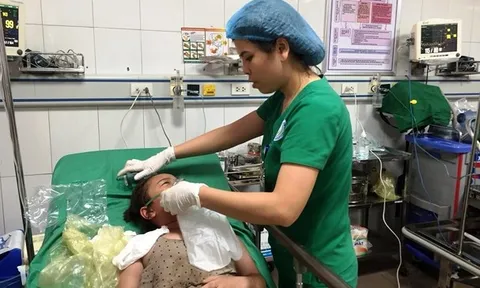 Nam thanh niên dùng xăng châm lửa đốt khiến 5 người nhập viện