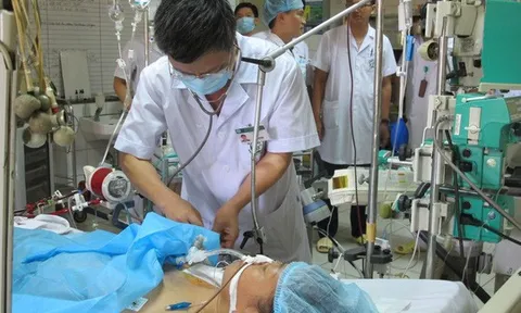 Tình tiết mới vụ chạy thận khiến 8 bệnh nhân tử vong ở Hòa Bình