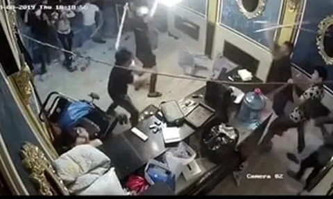 Truy bắt nhóm giang hồ đập phá nhà hàng tại quận 1, TP. HCM