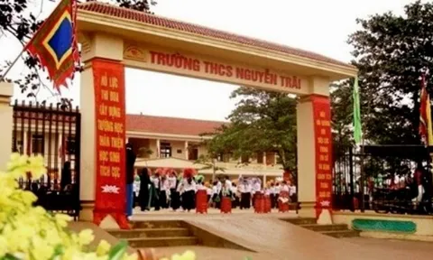 Nghệ An: Bé gái 4 tuổi tử vong tại bể bơi mới xây trong trường học