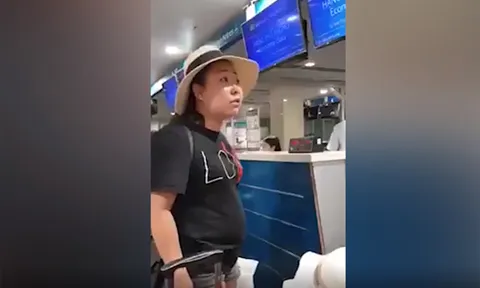 Nữ hành khách chửi bới, thóa mạ nhân viên sân bayTân Sơn Nhất là cán bộ Công an quận Đống Đa
