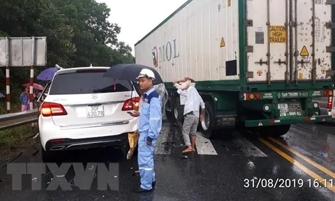 Tai nạn liên hoàn trên cao tốc Nội Bài-Lào Cai