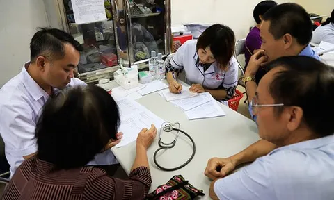 Thông tin mới nhất về việc công ty Rạng Đông thừa nhận sử dụng thủy ngân lỏng sản xuất đèn huỳnh quang