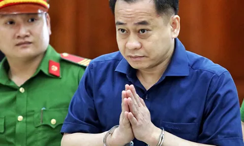 Truy tố 2 bị can lừa đảo làm hộ chiếu Mỹ cho Vũ Nhôm