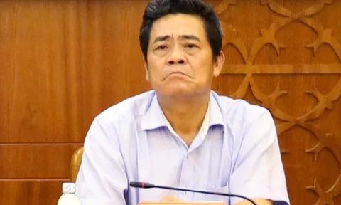 Vì sao Bí thư Tỉnh ủy Khánh Hòa xin nghỉ hưu trước tuổi ?