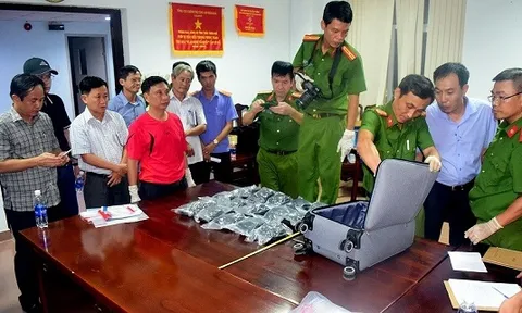 Bắt giữ đôi nam nữ vận chuyển lượng 30.000 viên ma túy trị giá hơn 15 tỷ đồng