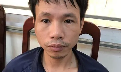 Khởi tố, bắt tạm giam đối tượng đốt pháo sáng trên sân Hàng Đẫy