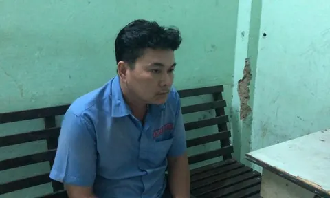 Lời khai của tài xế xe buýt cầm hung khí đâm thanh niên chạy Grab