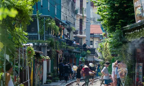 Hà Nội ra hạn chót giải tán các quán cafe đường tàu