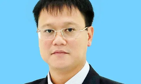 Thứ trưởng Bộ GD&ĐT tử vong vì ngã từ tầng 8 tại cơ quan