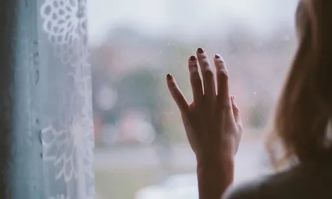 Phụ nữ thời đại mới: Tôn trọng bản thân là ưu tiên số 1; buông bỏ bớt công việc, gia đình, con cái cho người đàn ông gánh vác!