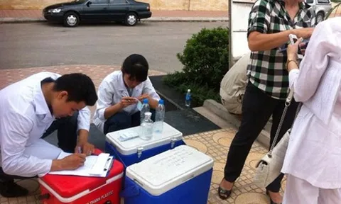 Bộ Y tế tư vấn xét nghiệm miễn phí cho cư dân vùng sử dụng nước sạch sông Đà nhiễm dầu thải