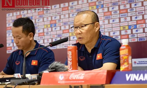 HLV Park Hang-seo: 'Giờ là lúc để toàn đội tập trung toàn lực cho trận đấu với Thái Lan'