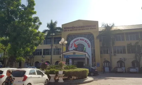 Nguyên nhân bé trai 10 tháng tuổi tử vong sau khi tiêm kháng sinh