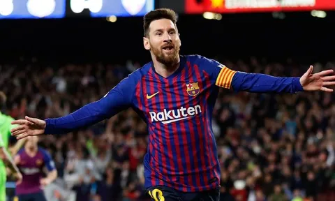 Vượt mặt Ronaldo, Messi lập kỷ lục ấn tượng ở Champions League