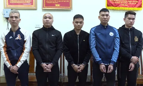 Triệt phá đường dây cá độ bóng đá gần 100 tỷ đồng, chuyên uy hiếp đòi nợ bằng chất bẩn