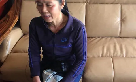 Lời trần tình của nữ người giúp việc cầm chân bé gái 1 tuổi dốc ngược