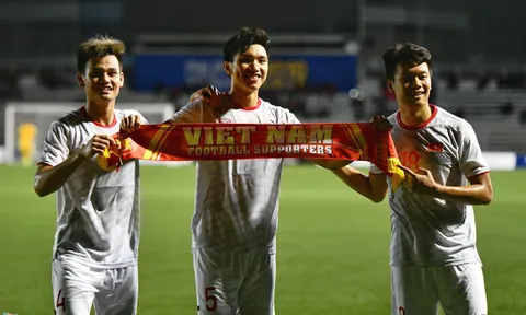 Thắng đậm Indonesia, thầy trò HLV Park Hang-seo giành tấm HCV SEA Games lịch sử