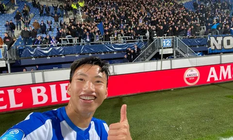 Văn Hậu nói gì khi lần đầu được tung vào sân trong màu áo Heerenveen?