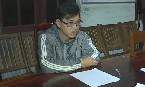 Khởi tố nam thanh niên vào trường học khống chế, dâm ô nữ sinh lớp 9