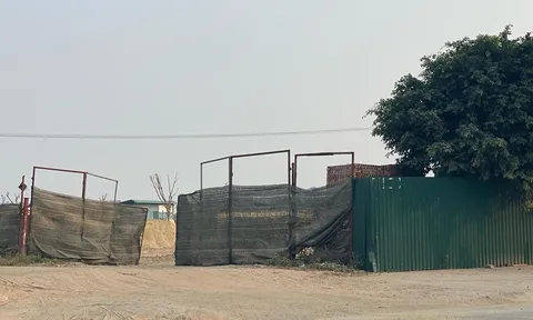 Thạch Bàn: Đất nông nghiệp bị biến tướng thành nhà xưởng, bãi tập kết VLXD