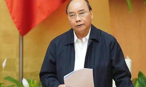 Thủ tướng Nguyễn Xuân Phúc: Tạm dừng tất cả dịch vụ không cần thiết đến 15/4