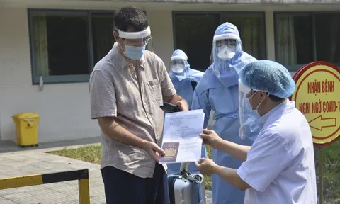 Bệnh nhân thứ 33 nhiễm Covid-19 đã được xuất viện sau 18 ngày điều trị