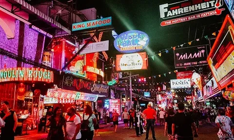 Thái Lan phong tỏa 'thiên đường du lịch' Pattaya