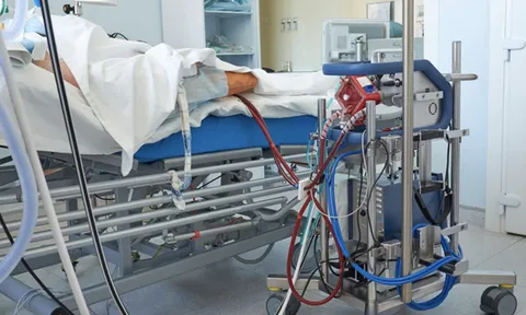 Diễn biến mới nhất về sức khỏe của phi công mắc COVID-19