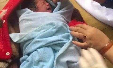Vụ bé sơ sinh bị bỏ rơi trong nhà nghỉ: Truy xét camera tìm người phụ nữ bí ẩn
