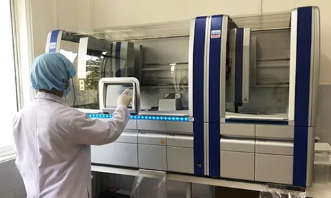 Bài học từ vụ 'phù phép' trục lợi tiền tỉ khi mua máy xét nghiệm Covid-19 ở CDC Hà Nội