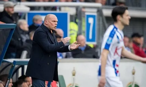 HLV Heerenveen nhận lỗi vì chưa sử dụng Đoàn Văn Hậu thường xuyên