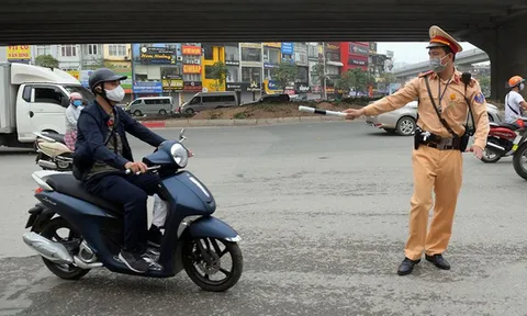 Cần mang theo giấy tờ gì khi tham gia giao thông để không bị CSGT phạt?