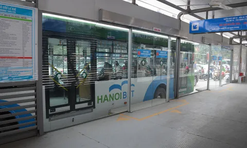 Hà Nội đề xuất đầu tư gần 1.000 tỷ đồng xây nhà chờ xe buýt tiêu chuẩn châu Âu