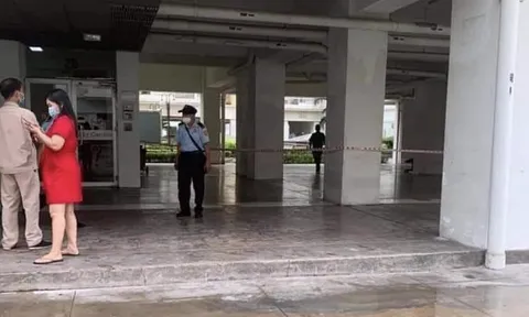 TP.HCM: Bé trai 12 tuổi rơi từ tầng 10 chung cư khi đang ở nhà cùng mẹ